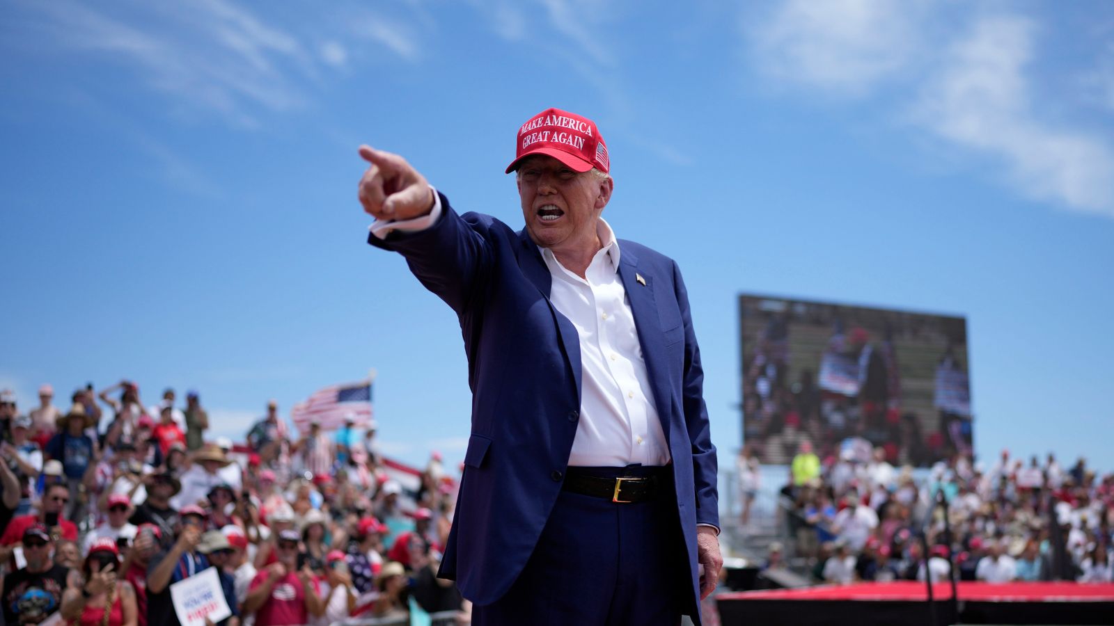 In Las Vegas, Trump appeals to local workers and avoids talk of conviction