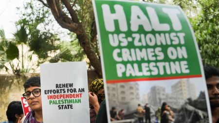 Setting aside fear of crackdown, pro-Palestine protest held at Jantar Mantar; no complaints, say police