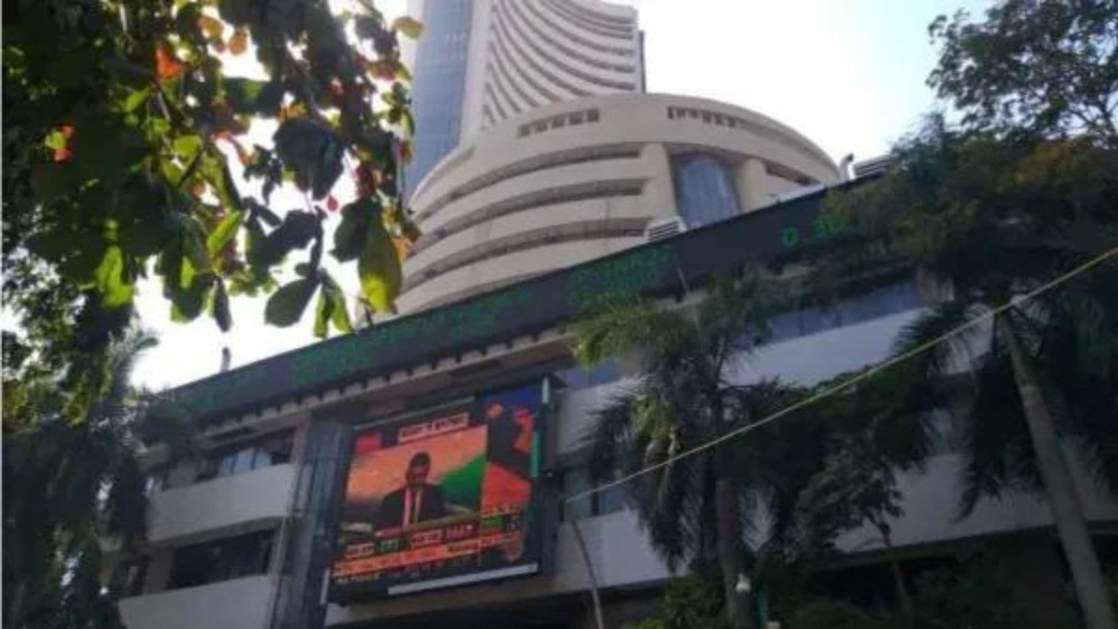 Sensex Goes Past 79 000 Mark For First Time Nifty Hits Lifetime High