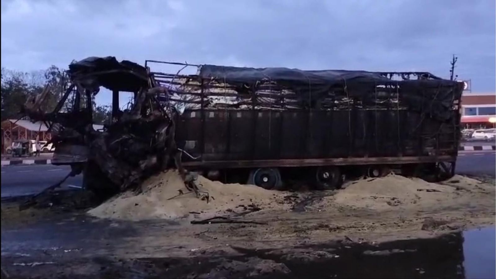 Truck loaded with millet catches fire after hitting dumper in Gujarat; driver and cleaner killed | Ahmedabad News