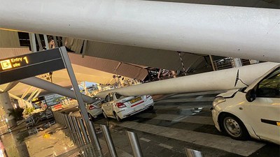 airport roof collapse
