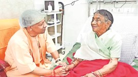 Yogi Adityanath, public representatives, Uttar Pradesh, UP govt, development welfare projects, UP welfare projects Monitoring, indian express news