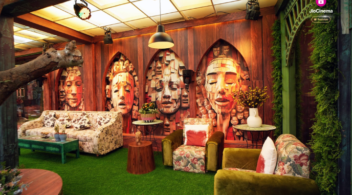 In another corner of the outdoor area, a vineyard-like space has been made with lemons hanging from branches.