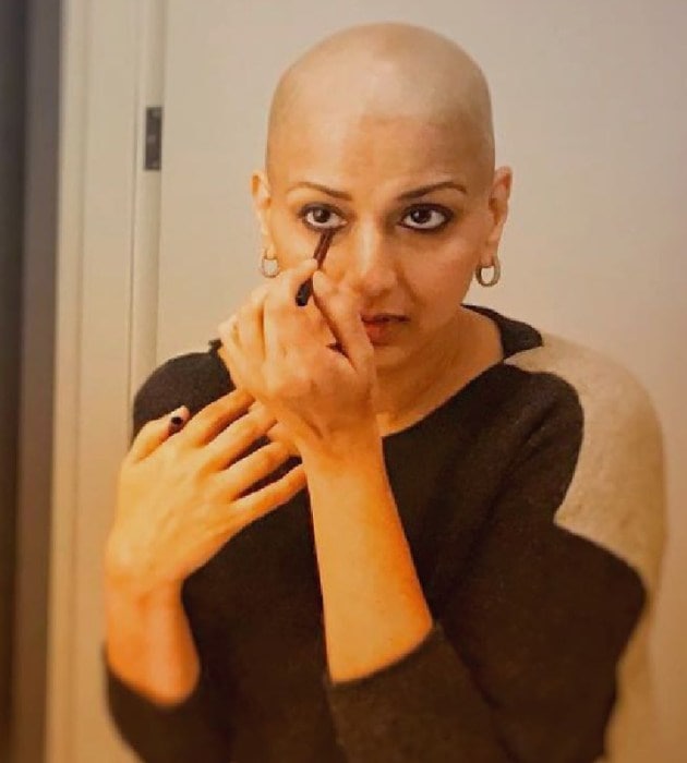 Sonali Bendre was diagnosed with a metastatic cancer in 2018. She bravely defeated stage four cancer and shared the joyous news in 2021.