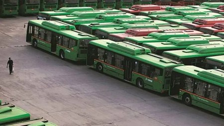 1,000 buses may go off city roads in 10 days if contracts not extended