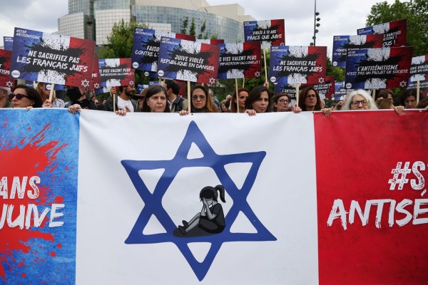 France anti semitism protests