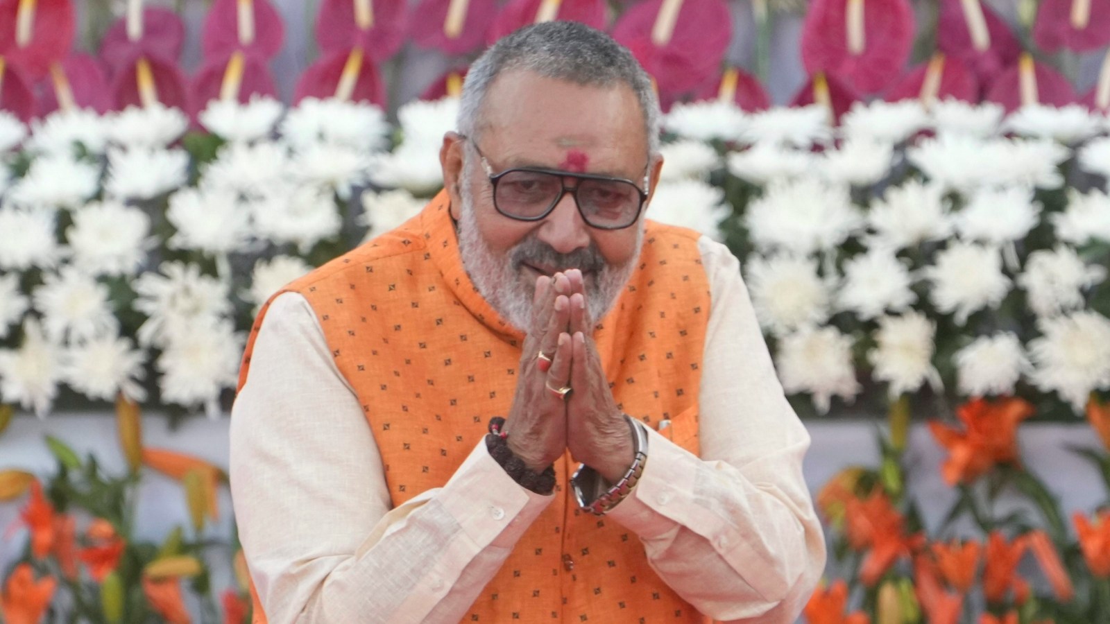 ‘Muslims don’t vote for me either’: Union Minister Giriraj Singh backs ...