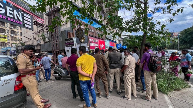 Pune illegal restaurants demolish