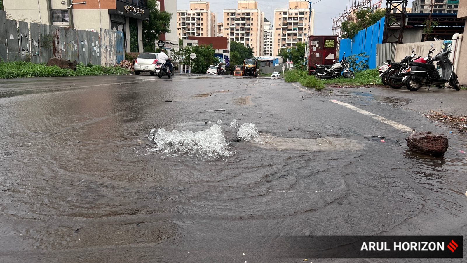 pune road flooding