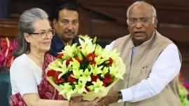 Sonia Gandhi with Mallikarjun Kharge at the Congress Parliamentary Party meet on Saturday. (Photo: Congress)