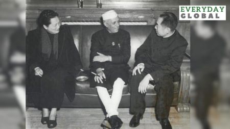 Nehru sitting with Sun Yat Sen and Chou Enlai