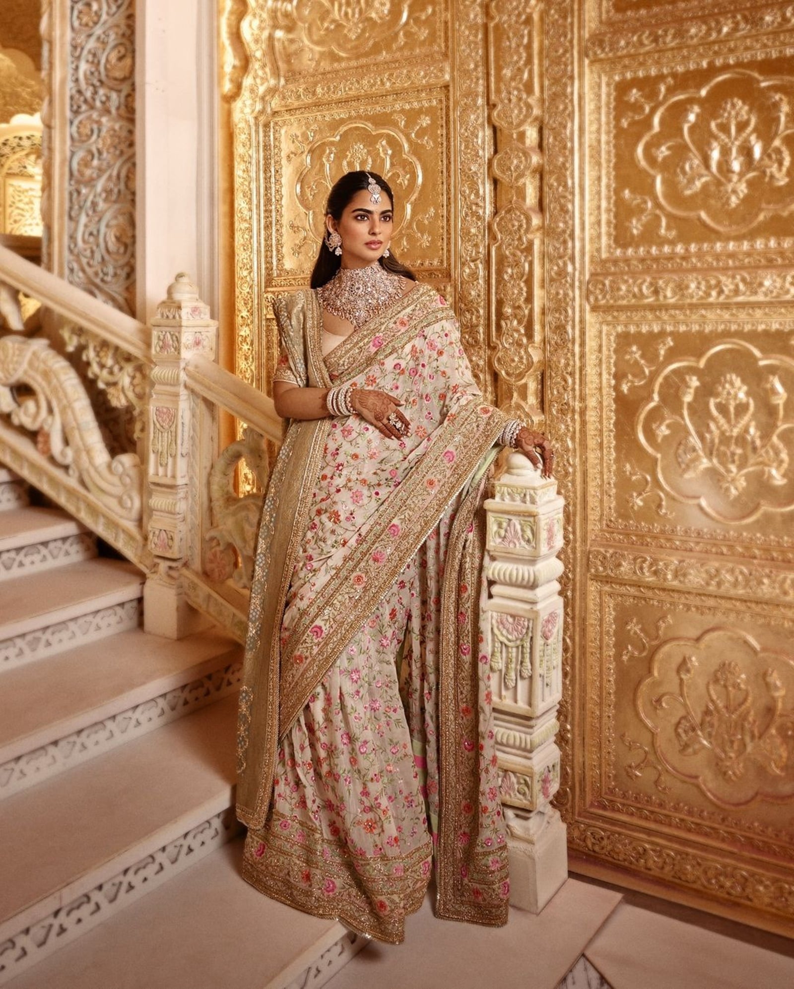 Isha ambani wedding look best sale