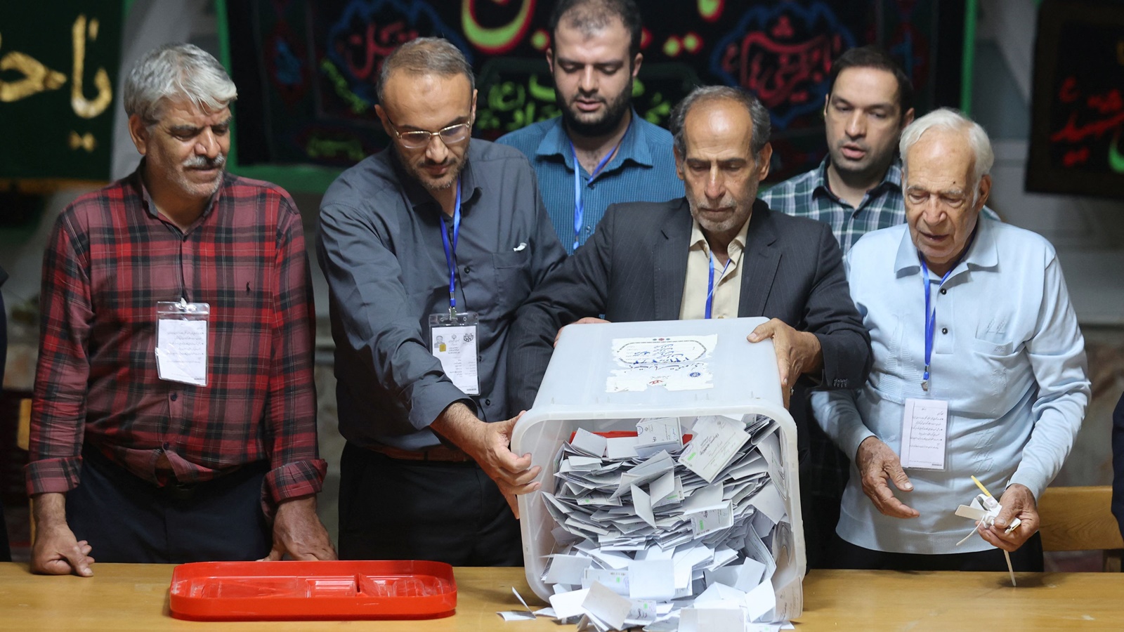 Reformist Masoud Pezeshkian leads hard-liner Saeed Jalili in Iran presidential runoff election | World News