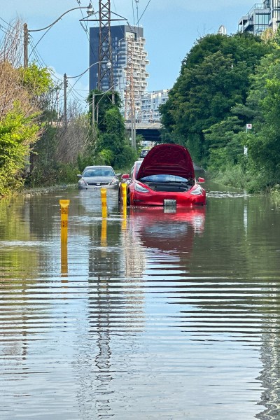 Heaviest downpour since 1941 leaves Canada’s Toronto submerged, residents without power | World News