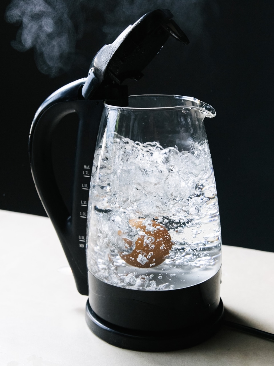 Understanding the risks of prolonged fruit-only and boiled water diet