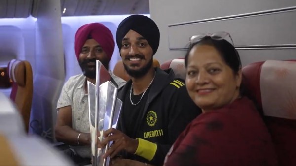 Arshdeep Singh with his family on the flight from Barbados to New Delhi after the Indian cricket team won the T20 World Cup. (Screengrab via BCCI)