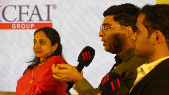 Viswanathan Anand chess Express Adda