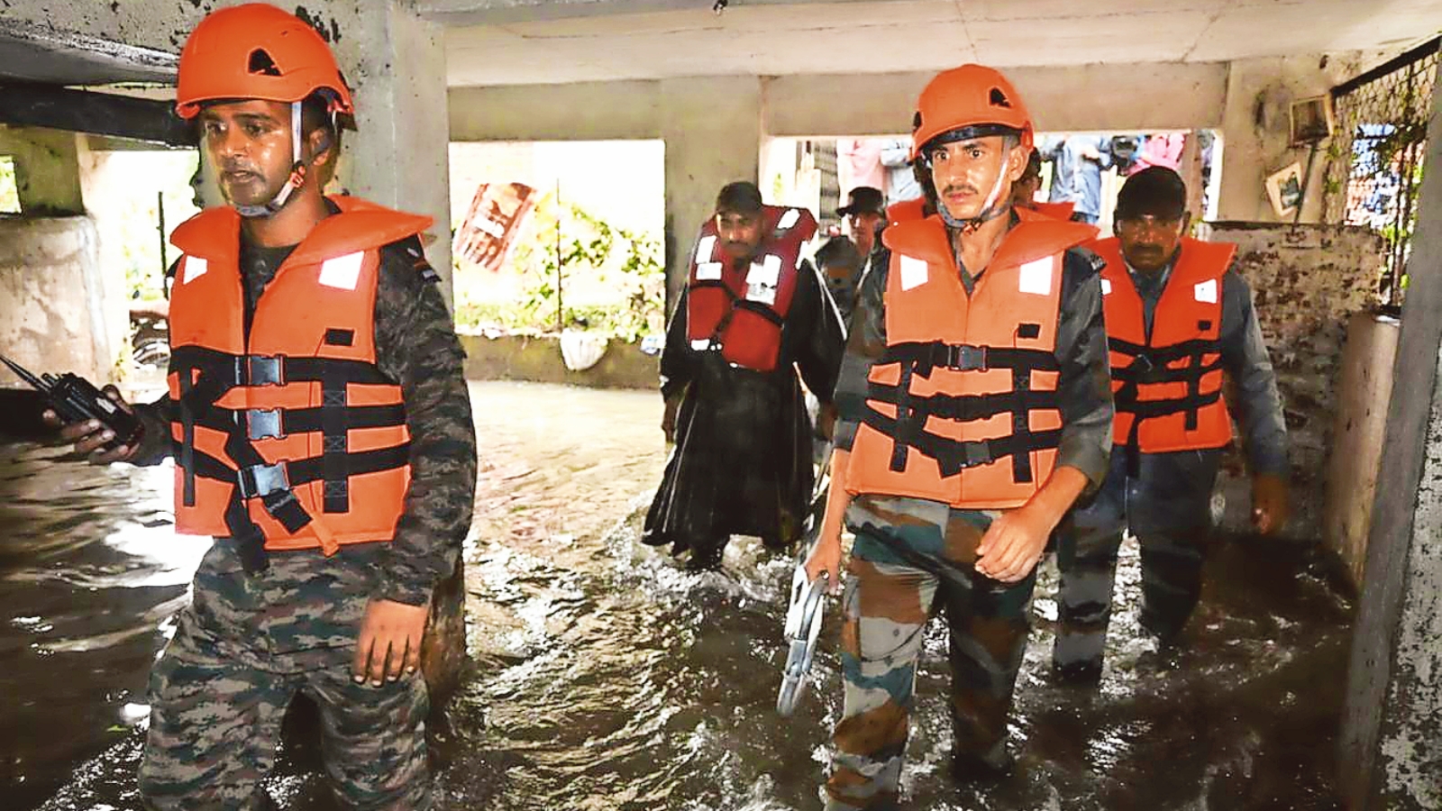 Fire Brigade, Army, NDRF, police mobilised for rescue operations as Pune gets flooded; Indian Air Force on standby