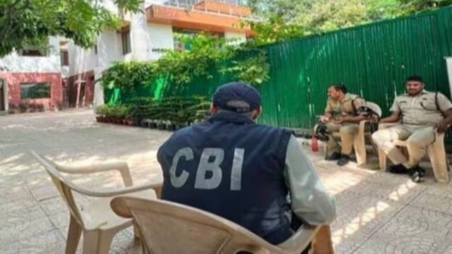 Assets case, disproportionate assets case, ex-IAS found unfit, Central Bureau of Investigation, CBI booked former IAS officer S S Ahluwalia, shoddy’ CBI probe, Indian express news