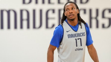 (Credit_ X_@dallasmavs)