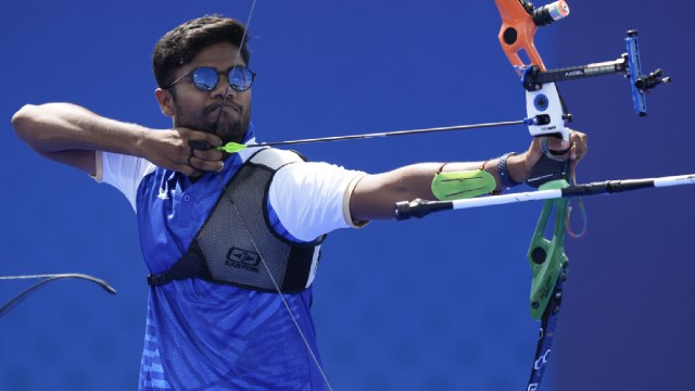 archer Dhiraj Bommadevara was eliminated from the individual archery event even after hitting a 10 with his final arrow.. (PHOTO: AP)