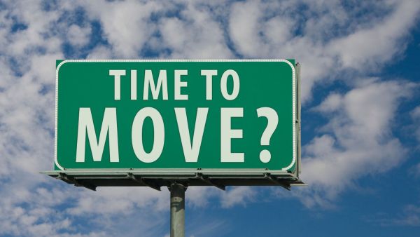 Discover the top 10 least and most expensive countries in the world for expats in 2024. (Source: Canva)