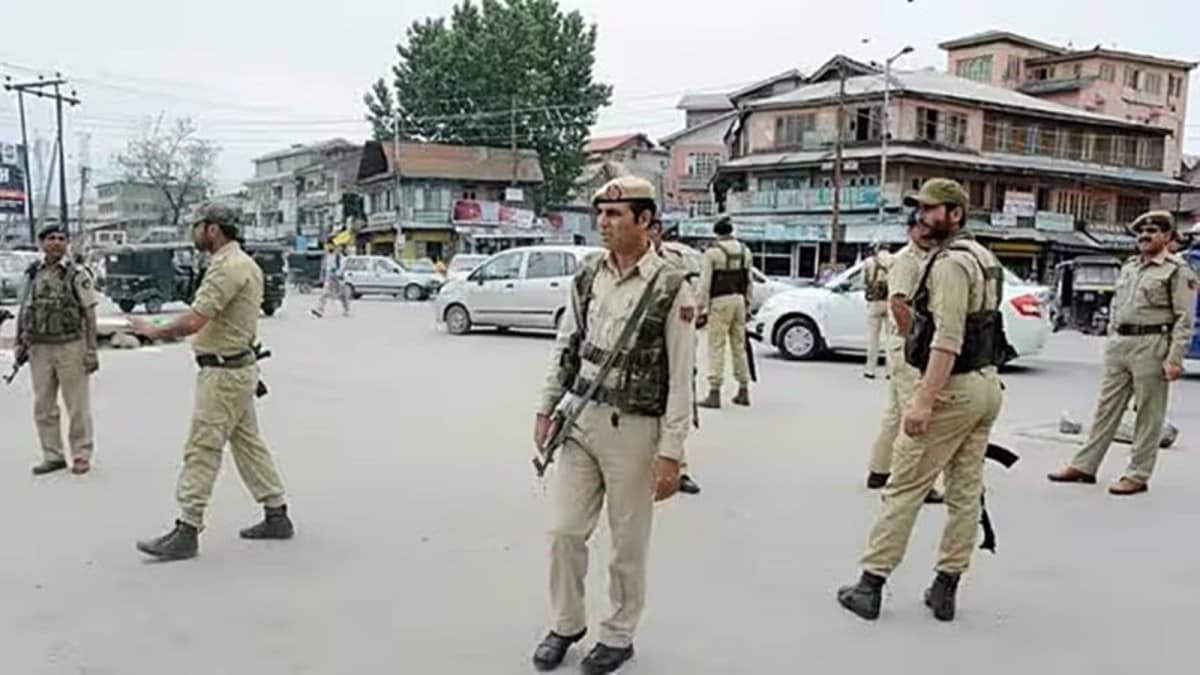 Nearly 560 of these police personnel have been deployed in the border areas of Jammu division and the remaining in Kashmir Valley.