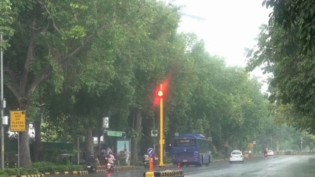 Delhi News Live Updates: Residents and commuters faced major challenges with waterlogging and traffic disruptions.