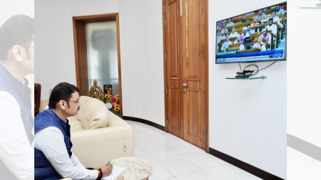 Deputy CM Devendra Fadnavis noting highlights of Union Budget 2024-2025 at his official residence Sagar bungalow in Mumbai. (Express Photo)