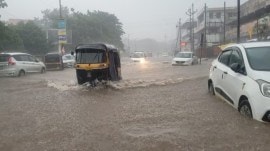 Mumbai rain, Mumbai waterlogging, Mumbai red alert, Mumbai flood like situation, IMD, Mumbais highest one day rainfall, IMD weather prediction, Mumbai weather forecast, Indian express news