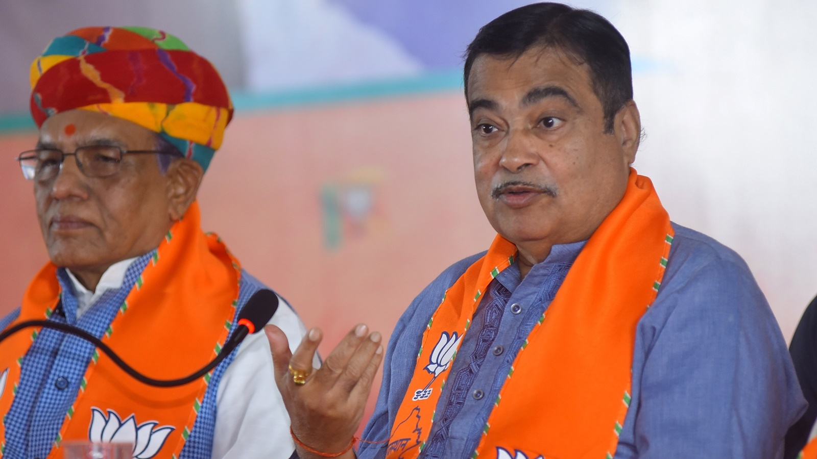 gadkari-urges-fm-to-withdraw-18-gst-on-life-medical-insurance