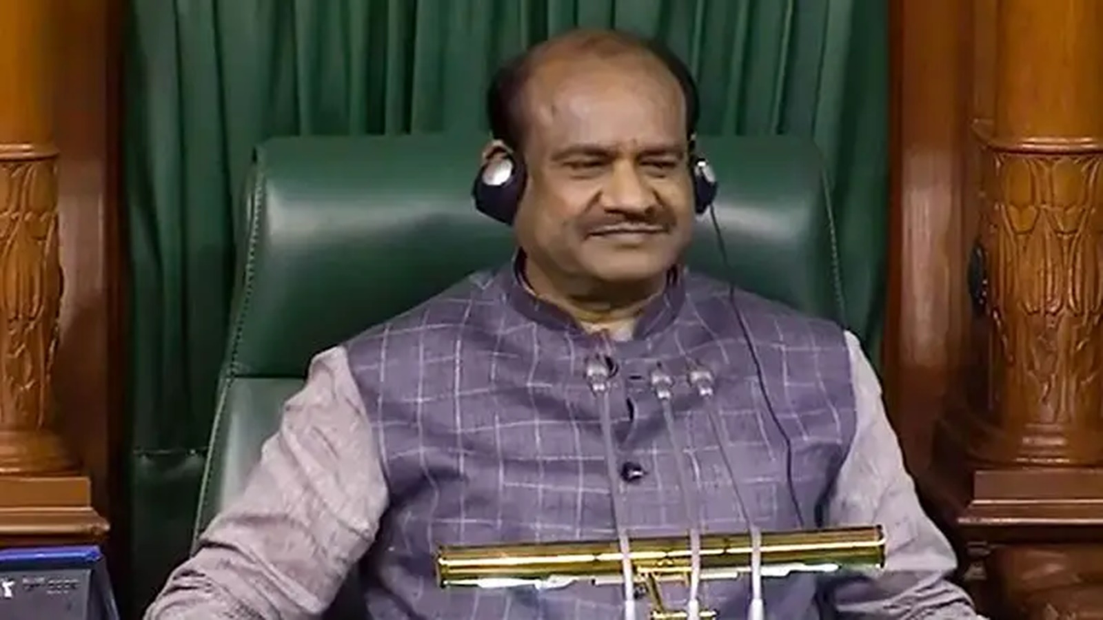 Lok Sabha Speaker Om Birla, Lok Sabha planned deadlocks, Lok Sabha shouting slogans, Lok Sabha legislatures, Lok Sabha solving people's problems, Lok Sabha dialogue between Opposition and ruling parties, Indore Municipal Corporation event, Indian express, news,