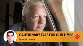 Opinion4_8th-July Julian Assange