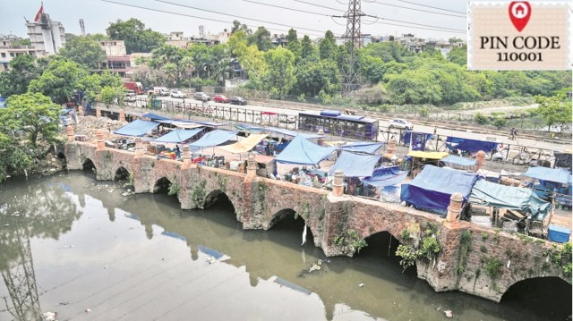 Barapullah bridge, Barapullah flyover, Barapullah drain passes, Mughal-era bridge, delhi flyovers, South Delhi flyover, delhi drains overflow during monsoon, Sir Syed Ahmed Khan on Barapullah bridge, Asar-us-Sanadid, Indian express news