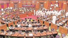 Monsoon session, SP MLAs walk out, Uttar Pradesh Assembly, SP MLAs protest, electricity shortage, LoP Mata Prasad Pandey, Yogi Adityanath, Indian express news