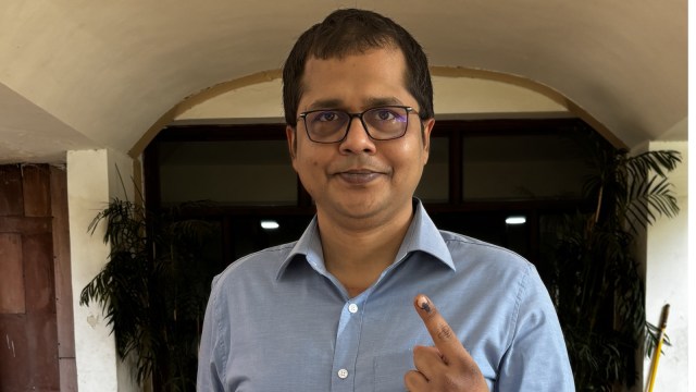 saket gokhale