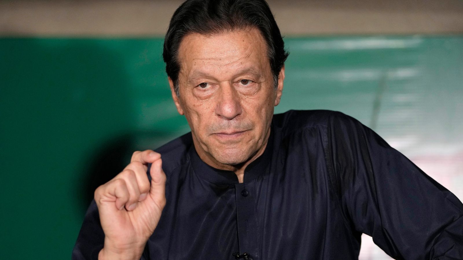 Pakistan police raid former Prime Minister Imran Khan’s party office ...