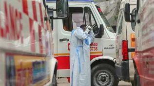 During their agitation in front of the medical superintendent’s office, the contractual and daily rated workers (DRWs) also threatened to go on a large-scale agitation, including a fast-unto-death, if the state government did not agree to their demands. agartala