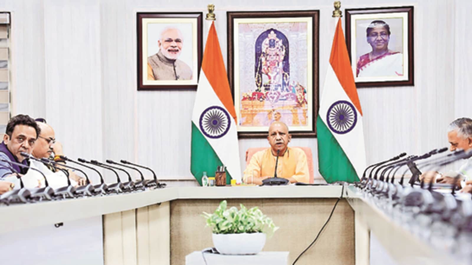 Yogi Adityanath, non-tax revenue receipts status, revenue collection, Adityanath reviewed revenue receipts, collection targets, GST, VAT, excise policy, registration, transport, land revenue, Indian express news
