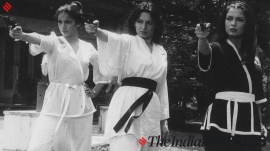 Zeenat Aman and Shabana Azmi recently reminisced about an incident that happened on the sets of Ashanti that made Azmi bawl.