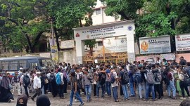 mumbai chembur college dress code hijab