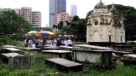 Chinchpokli cemetery