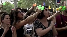 Earlier this month, thousands of protestors descended on the streets of Barcelona expressing ire against burgeoning tourism.(X/@SaraGMacias)