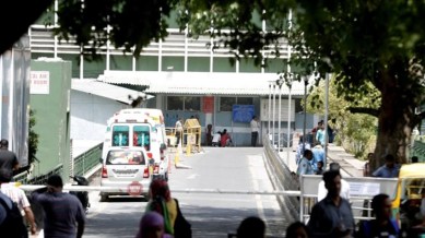 Delhi hospital scam, Delhi hospitals 200-cr scam, Former PWD official arrest, private firms’ owners arrested, Public Works Department, Anti-Corruption Branch, Covid-19 pandemic, Indian express news