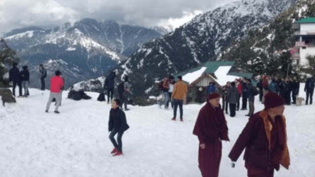 Kullu and Shimla districts emerged as the top attractions, drawing 4,73,737 and 4,48,392 tourists, respectively, the data said.