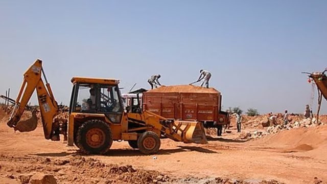 illegal mining, illegal mining complaints, Yogi Adityanath, how to control illegal mining, illegal mining satellite monitoring, Vehicle Tracking System, VTS illegal mining, Indian express news