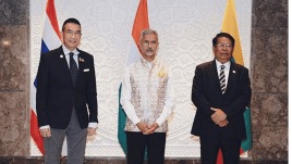External Affairs Minister S Jaishankar with Thailand Foreign Affairs Minister Maris Sangiampongsa (left) and Myanmar Deputy PM and Foreign Minister U Than Swe (right) during a trilateral meeting on the sidelines of BIMSTEC Foreign Ministers’ Retreat, in New Delhi. (PTI Photo)