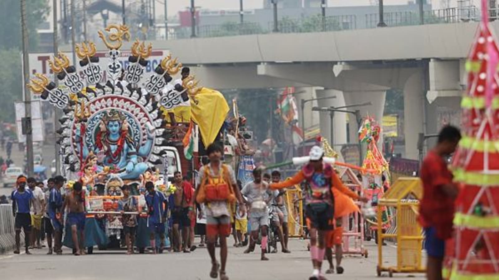 Eateries along kanwar yatra route in Muzaffarnagar must display owners ...