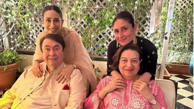 Kareena Kapoor and Karisma Kapoor with their parents Randhir Kapoor and Babita