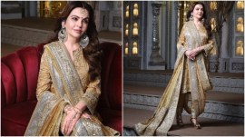 Dressed in a regal antique gold outfit designed by celebrity fashion designer Manish Malhotra, Nita Ambani paid homage to the classic Hyderabadi khada dupatta tradition.